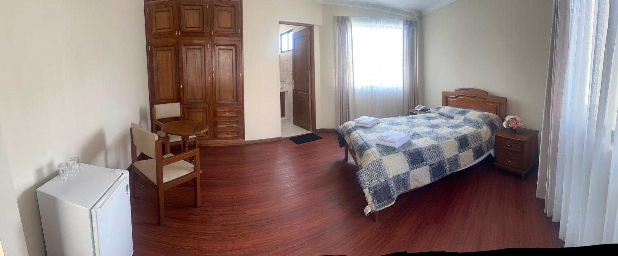 Hotel Oblitas Cochabamba Exteriör bild