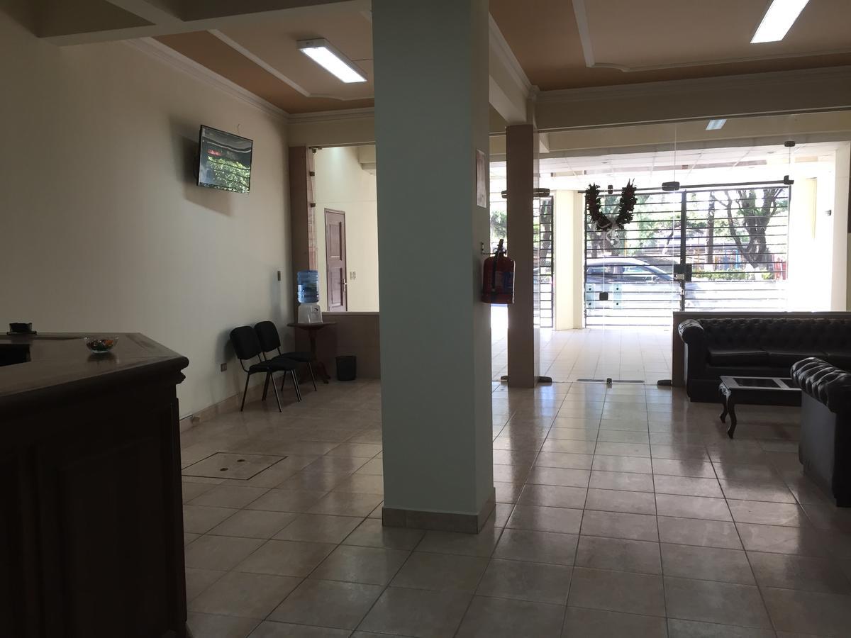 Hotel Oblitas Cochabamba Exteriör bild